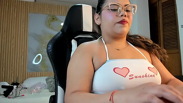 samy 19  online show from November 22, 2025, 11:09 am