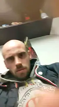 Snapshot of Rejtelmesest chatting on December 15, 2024, 10:26 pm Rejtelmesest online show from December 15, 2024, 10:26 pm