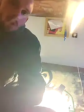 Snapshot of Rejtelmesest chatting on January 15, 2025, 6:01 am Rejtelmesest online show from January 15, 2025, 6:01 am