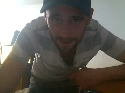 Snapshot of Rejtelmesest chatting on February 22, 2025, 9:59 pm Rejtelmesest online show from February 22, 2025, 9:59 pm