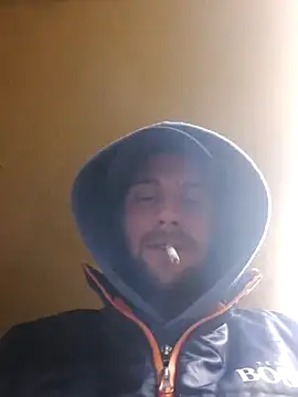 Snapshot of Rejtelmesest chatting on March 17, 2025, 11:32 pm Rejtelmesest online show from March 17, 2025, 11:32 pm