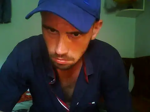 Snapshot of Rejtelmesest chatting on September 9, 2025, 1:32 pm Rejtelmesest online show from September 9, 2025, 1:32 pm