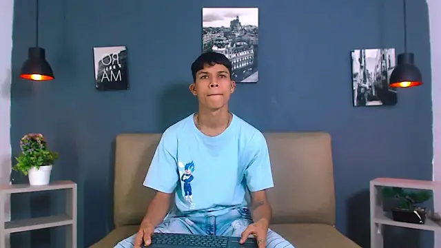 Levis Montes online show from December 16, 2024, 12:49 pm