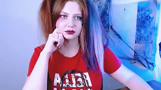 Lizzy Love online show from October 31, 2025, 11:55 am