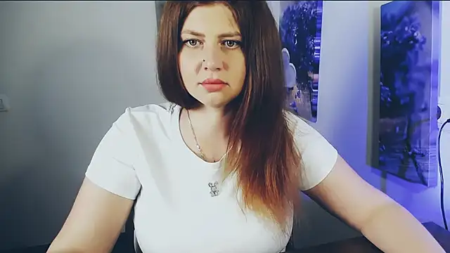 Lizzy Love online show from June 3, 2026, 9:12 am