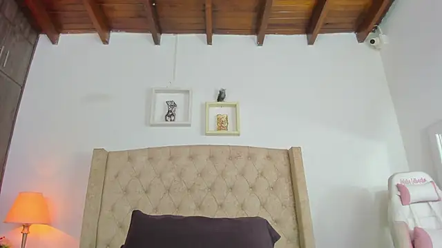 allisson m online show from February 25, 2025, 12:13 pm