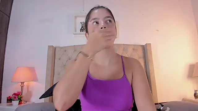 allisson m online show from November 5, 2025, 12:05 pm