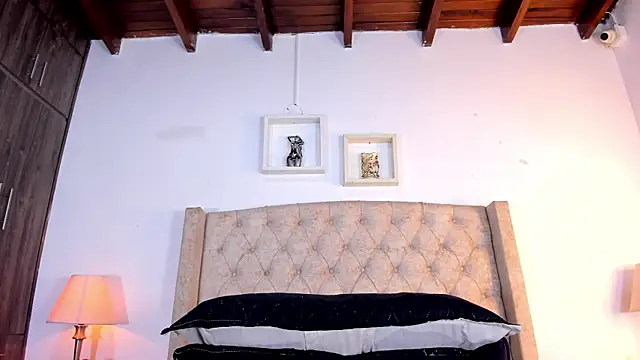 allisson m online show from December 16, 2025, 12:10 pm