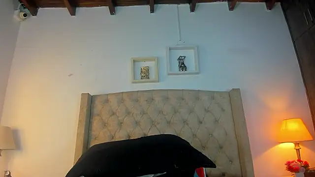 allisson m online show from February 26, 2026, 12:04 pm