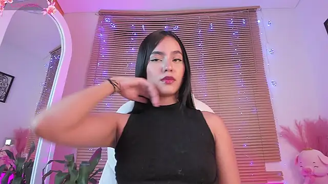 Snapshot of eyleen_lee_ chatting on January 11, 2025, 12:22 am eyleen lee online show from January 11, 2025, 12:22 am