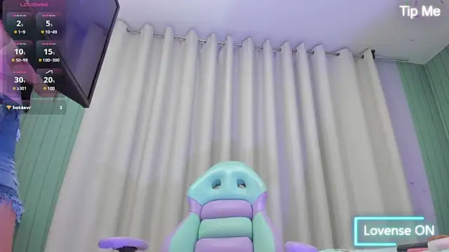 Emelyross  online show from February 18, 2025, 12:48 am