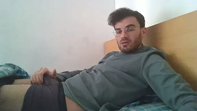 erikamavrik online show from January 12, 2026, 6:40 am