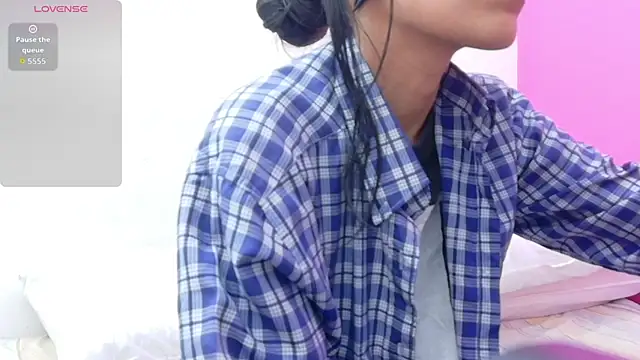 yourcuteneighbourr online show from February 25, 2026, 2:54 am