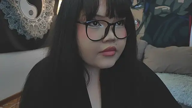 Snapshot of LeyaKan chatting on February 3, 2025, 7:31 pm LeyaKan online show from February 3, 2025, 7:31 pm