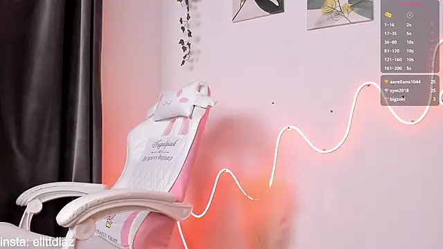 elliediaz online show from January 13, 2025, 5:33 pm