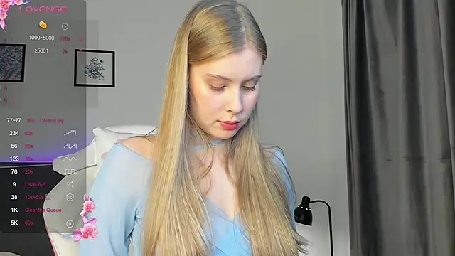 elliediaz online show from October 11, 2025, 7:23 pm