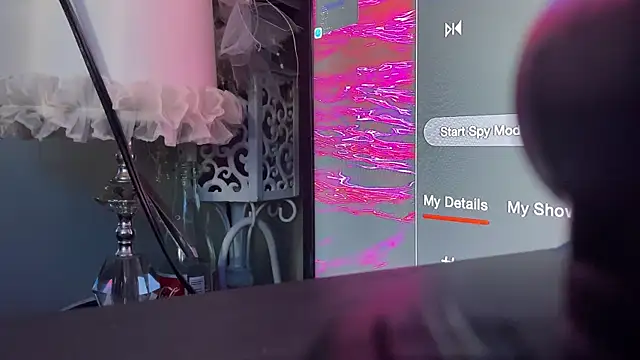 gurlnips online show from March 7, 2025, 12:04 am