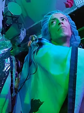 gurlnips online show from January 14, 2026, 12:22 pm