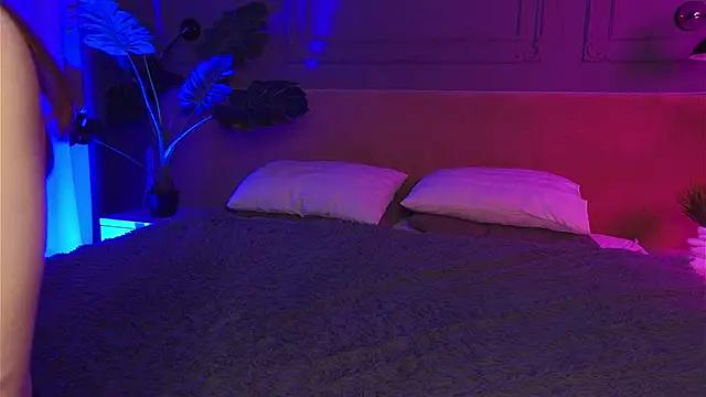 Snapshot of Liv_Fay chatting on October 4, 2025, 2:37 pm Liv Fay online show from October 4, 2025, 2:37 pm