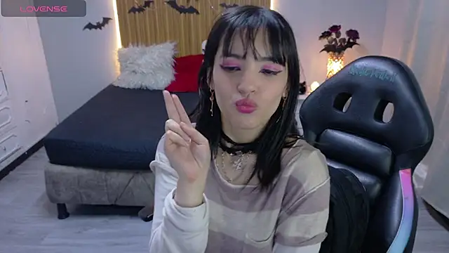 Snapshot of sailor_moon07 chatting on October 15, 2025, 3:17 am sailor moon07 online show from October 15, 2025, 3:17 am