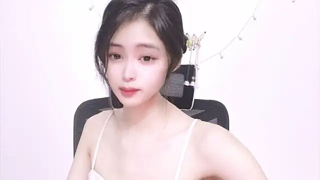 ---MIA--- online show from September 30, 2025, 2:11 pm