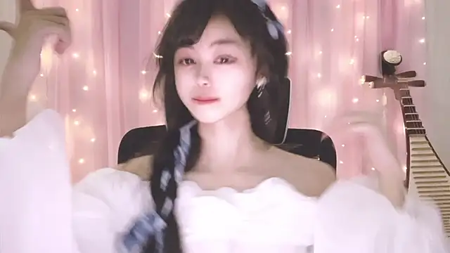 ---MIA--- online show from October 17, 2025, 2:08 pm