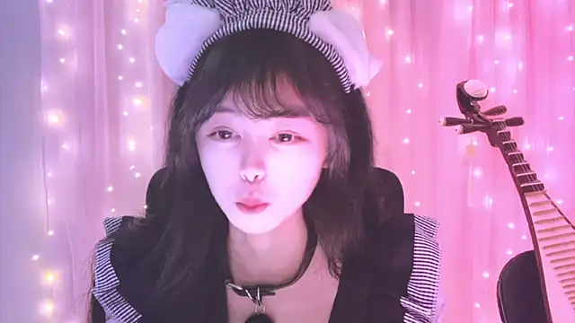 ---MIA--- online show from October 19, 2025, 2:07 pm