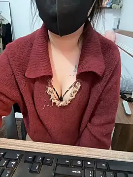 Jenni nana online show from March 8, 2025, 11:48 am