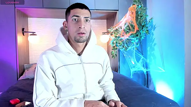 DrakeNeumann online show from November 8, 2025, 3:50 am