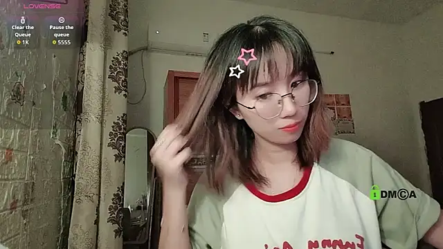 Lili 666 online show from September 14, 2025, 5:34 pm