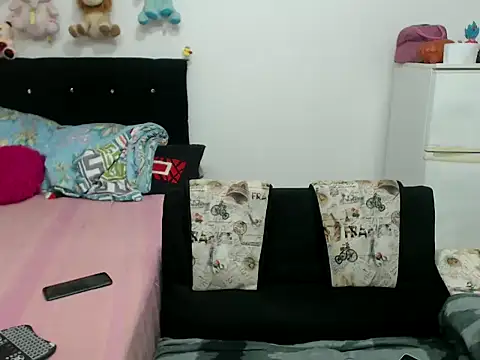 Boycuriousxxx online show from March 1, 2025, 8:21 pm