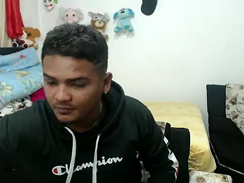 Boycuriousxxx online show from March 13, 2025, 10:36 am