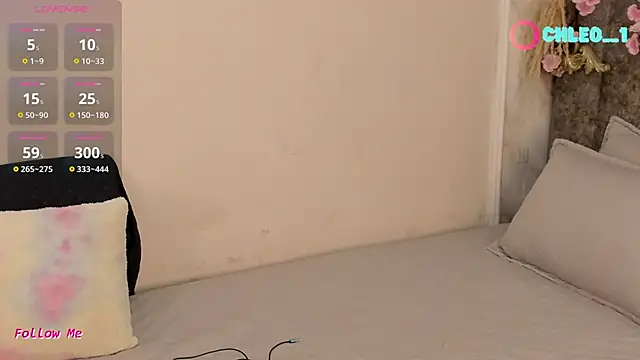 Chleo   online show from April 1, 2026, 1:01 pm