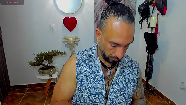 mr maik online show from February 21, 2025, 11:22 am