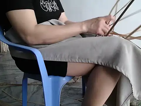 nolame18xxx online show from April 7, 2026, 8:59 am