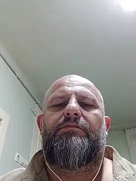 Snapshot of AlexandruCsaba chatting on June 16, 2026, 8:33 pm AlexandruCsaba online show from June 16, 2026, 8:33 pm