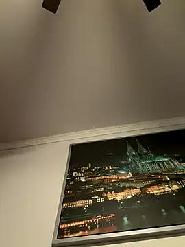 Hornyblond Bella online show from December 1, 2025, 6:07 am