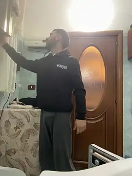 Enzoblood1 online show from January 13, 2026, 4:01 pm