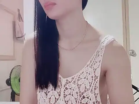 LinhChi 9x online show from November 9, 2025, 11:25 pm