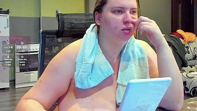 1lindsey1 online show from September 27, 2025, 2:05 am