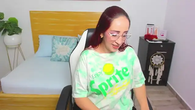 jadde13  online show from March 6, 2025, 7:21 pm