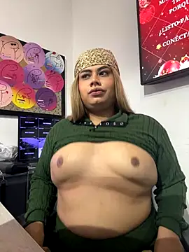 Snapshot of Tom_Silver__ chatting on November 21, 2025, 5:28 am Tom Silver online show from November 21, 2025, 5:28 am