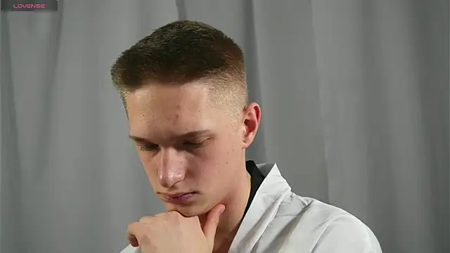 dustyn fox online show from January 19, 2025, 2:59 pm