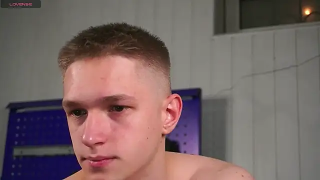 dustyn fox online show from December 14, 2025, 3:06 pm