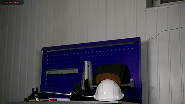 dustyn fox online show from December 18, 2025, 4:57 pm