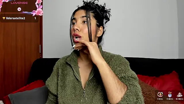 Snapshot of jasmine_bunny_ chatting on January 23, 2025, 6:14 pm jasmine bunny  online show from January 23, 2025, 6:14 pm