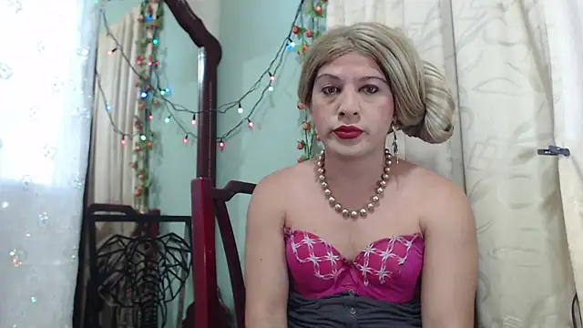 Snapshot of Bianca_Vega chatting on January 29, 2025, 1:28 pm Bianca Vega online show from January 29, 2025, 1:28 pm