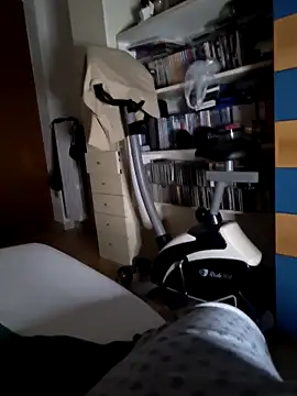 Snapshot of Nikart83 chatting on October 18, 2025, 5:57 pm Nikart83 online show from October 18, 2025, 5:57 pm