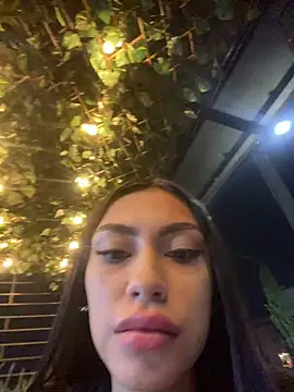 Effy Bonny online show from February 4, 2025, 11:59 pm