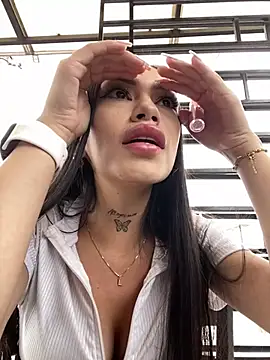 Effy Bonny online show from February 7, 2025, 5:51 pm